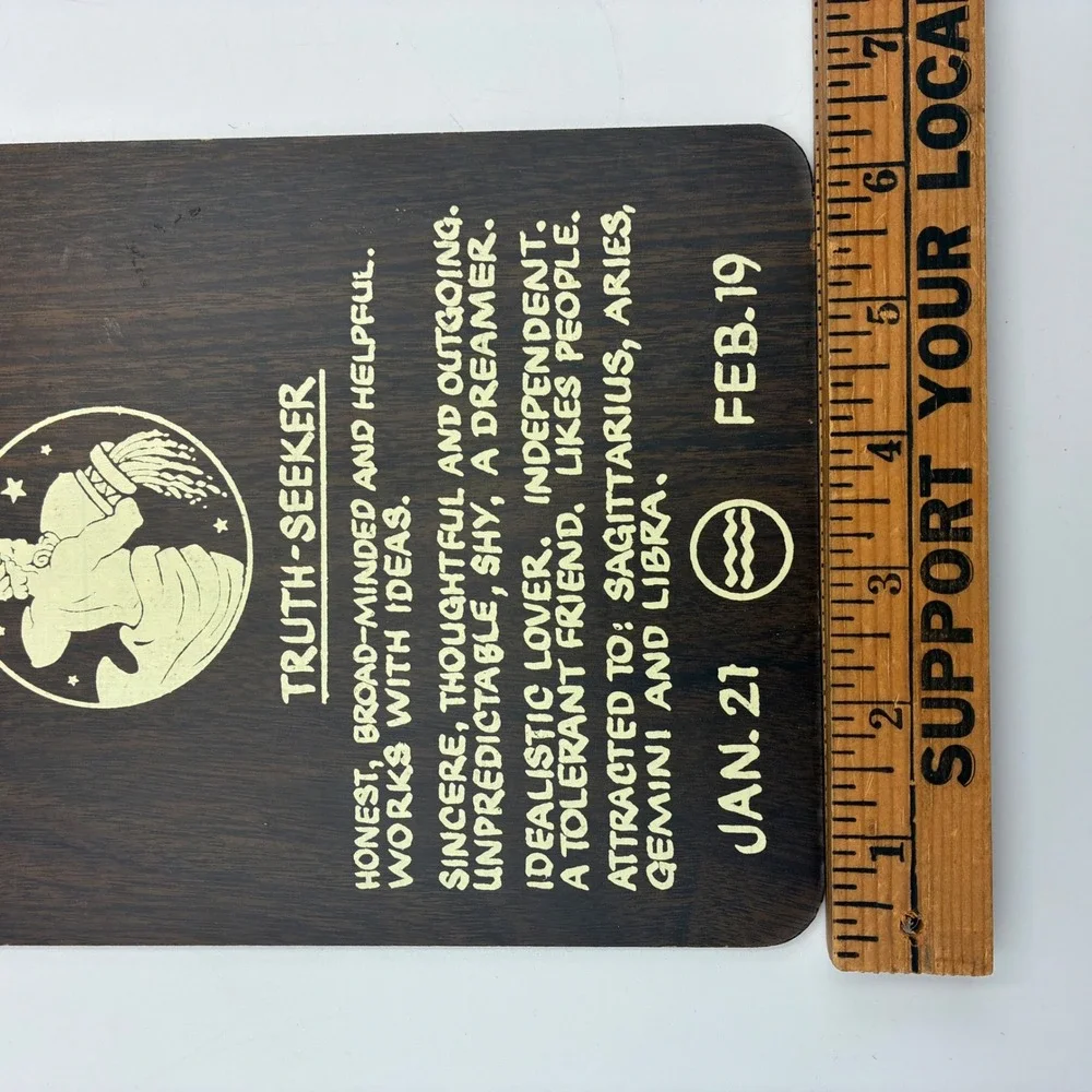 Vintage Spirit of Aquarius Zodiac Wall Plaque Wood Grain Astrology Decor 9x7